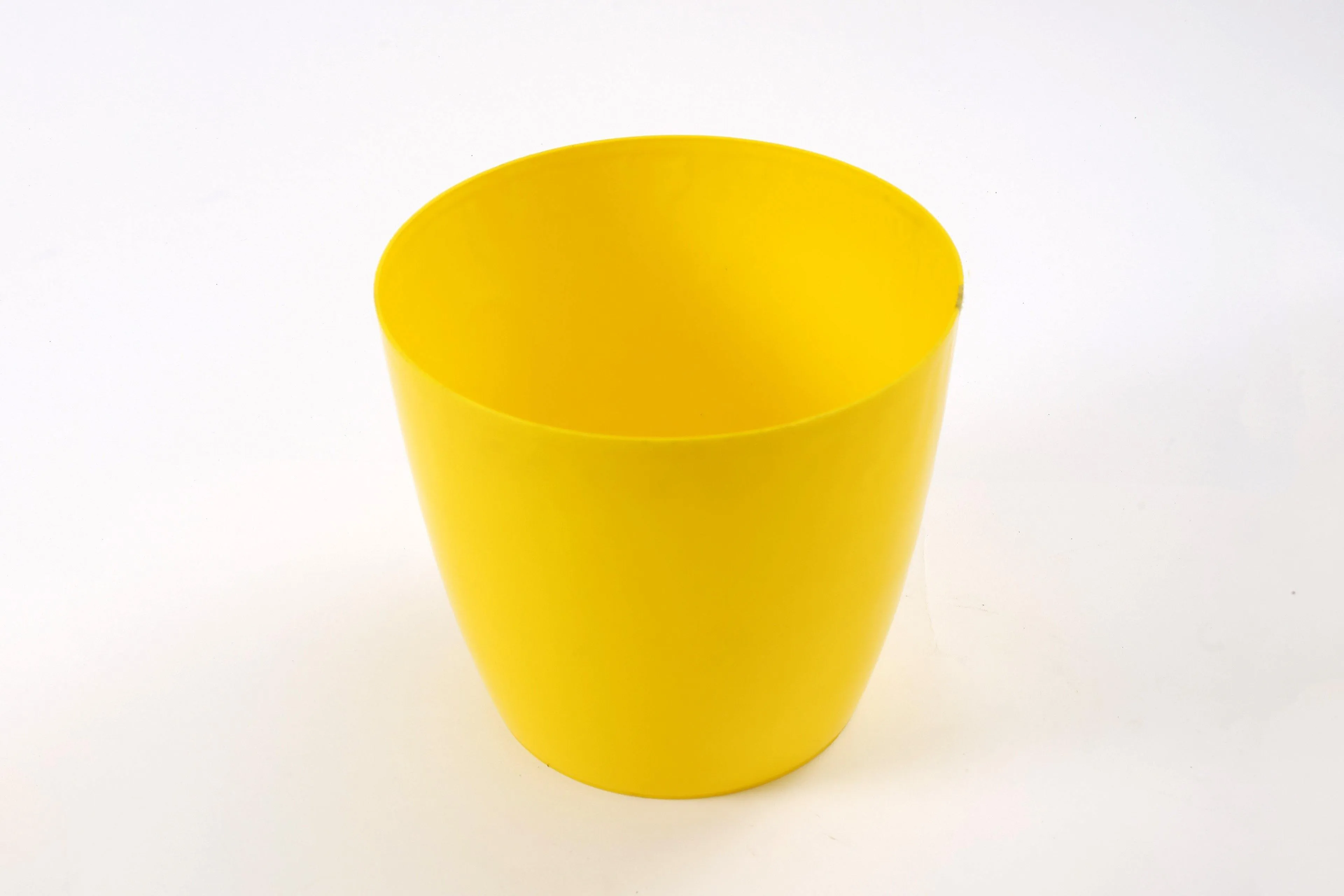 8.5 Inch Yellow Singapore Pot (220mm)