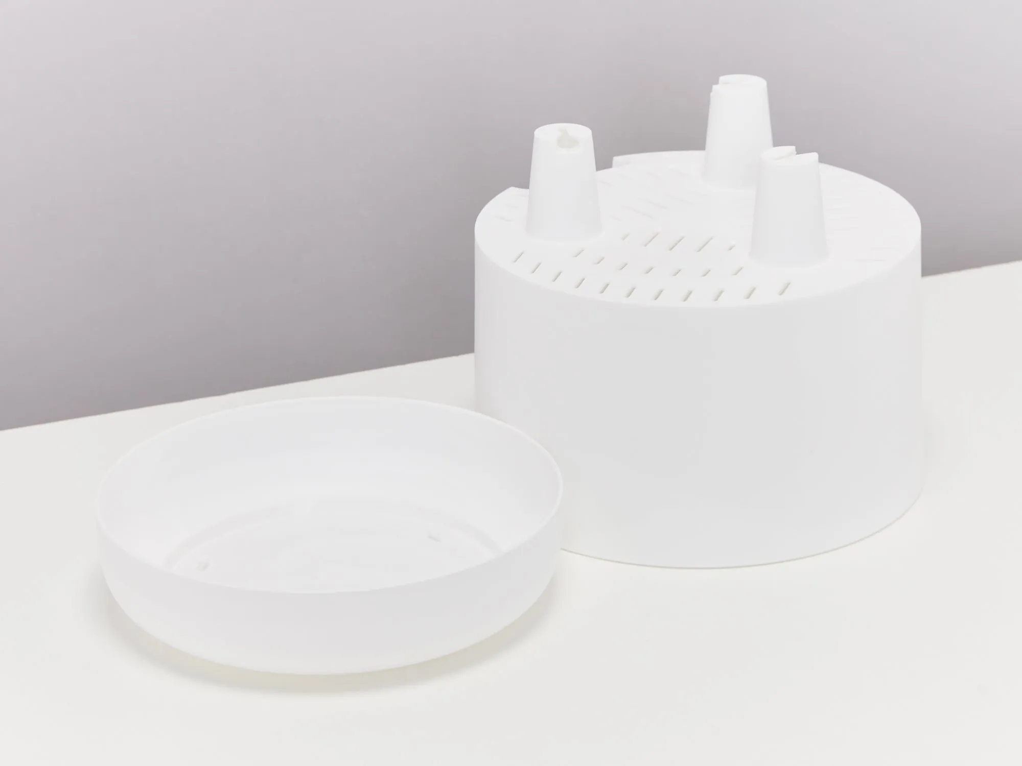 White Selfwatering Pots 170mm